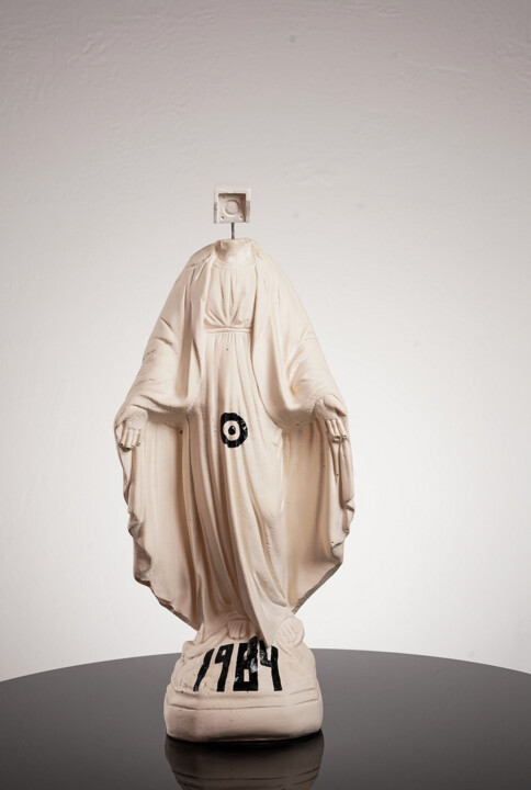 Big Brother Handmade Sculpture 雕塑, 18.1x7.5 in