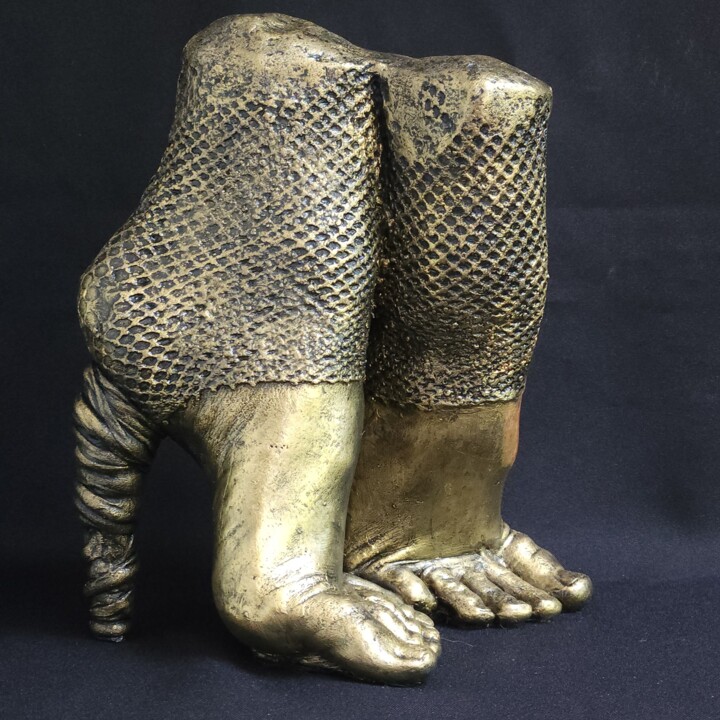 雕塑,  9.5x9.1 in 