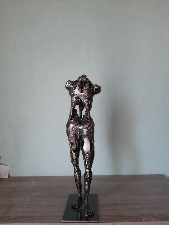 le marcheur 雕塑, 22.4x5.3 in