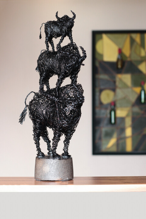 Family 48x26x17cm 3.1kg Iron, Basalt 2023 雕塑, 18.9x10.2 in
