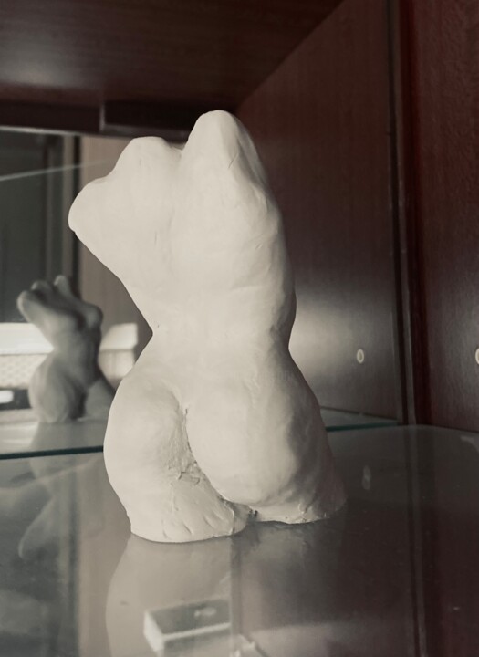 female torso 雕塑, 4.7x4.7 in