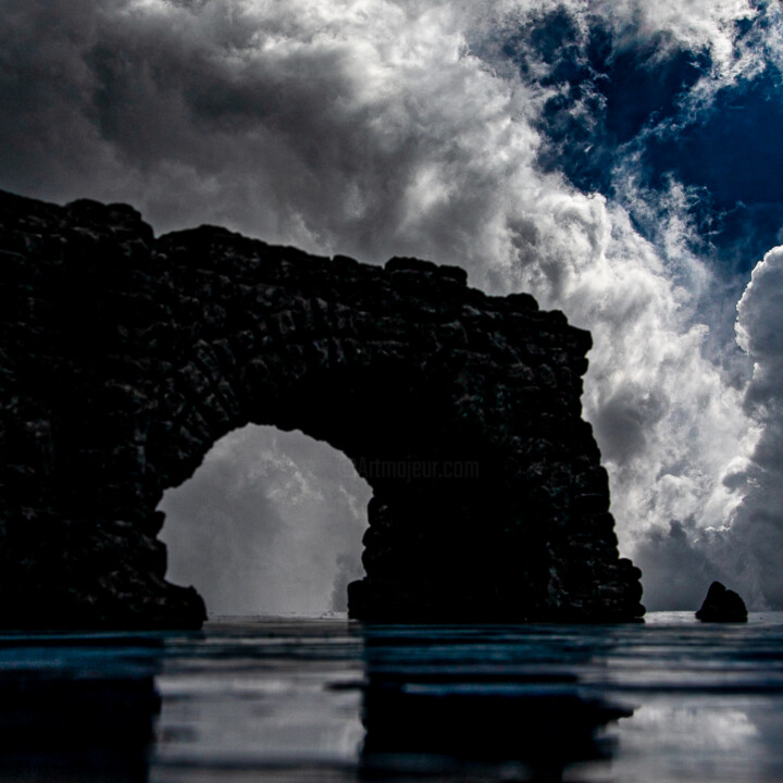 Photography titled "Broken bridge 239" by Gaspard De Gouges, Original Artwork, Digital Photography