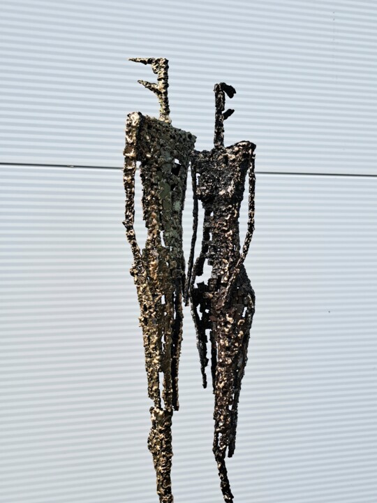 Love Couple Mosaic SLIM 2023 雕塑, 43.7x9.8 in