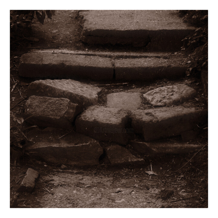 Broken Steps Фотография
