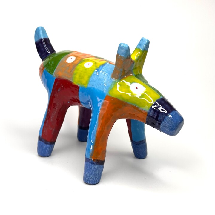 Rainbow Dingo 雕塑, 7.1x9.1 in