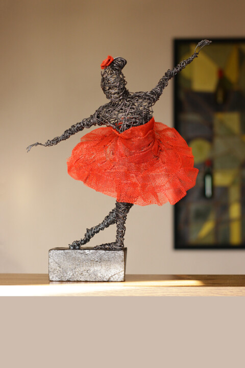 Red Swan 雕塑, 15x7.9 in