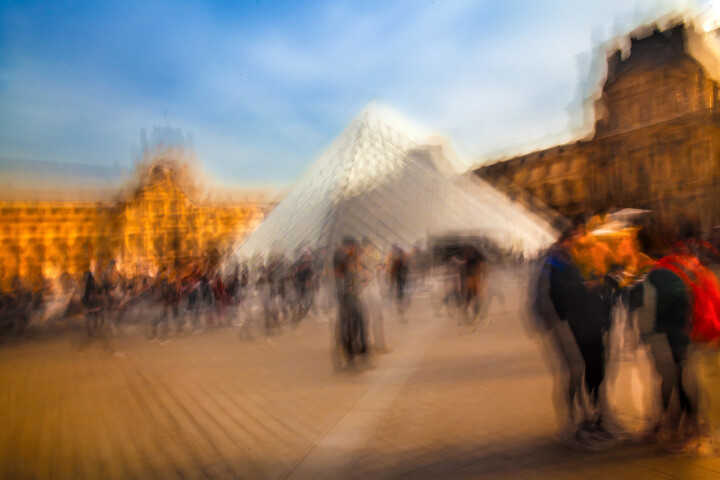 Les Aventuriers de la Pyramide 摄影, 11.4x17.3 in