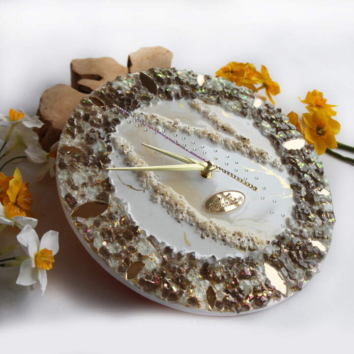 Epoxy resin wall clock brown, white and gold. Resin art. 雕塑, 11.8x11.8 in