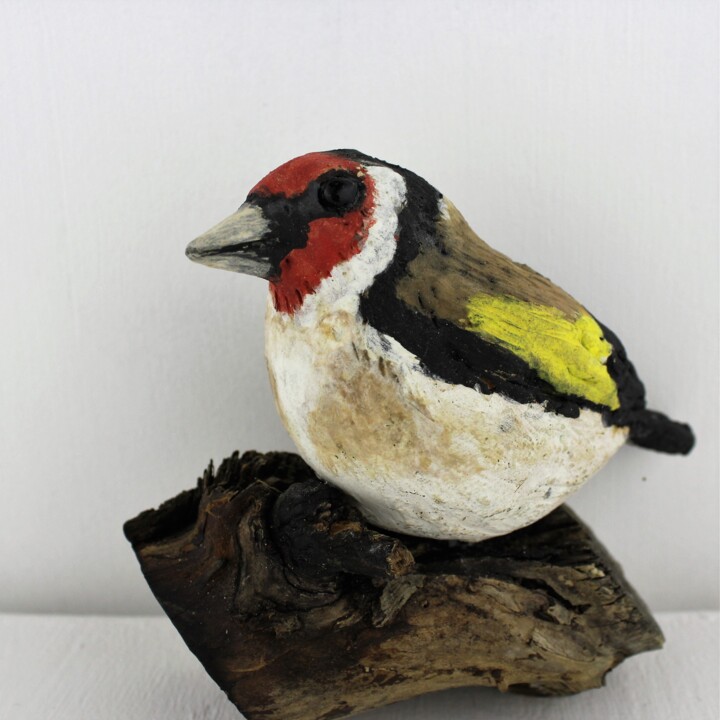 Goldfinch 雕塑, 3.9x5.9 in