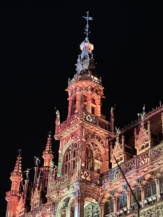 Photography titled "Bxl lumière" by Phrevt H, Original Artwork, Non Manipulated Photography