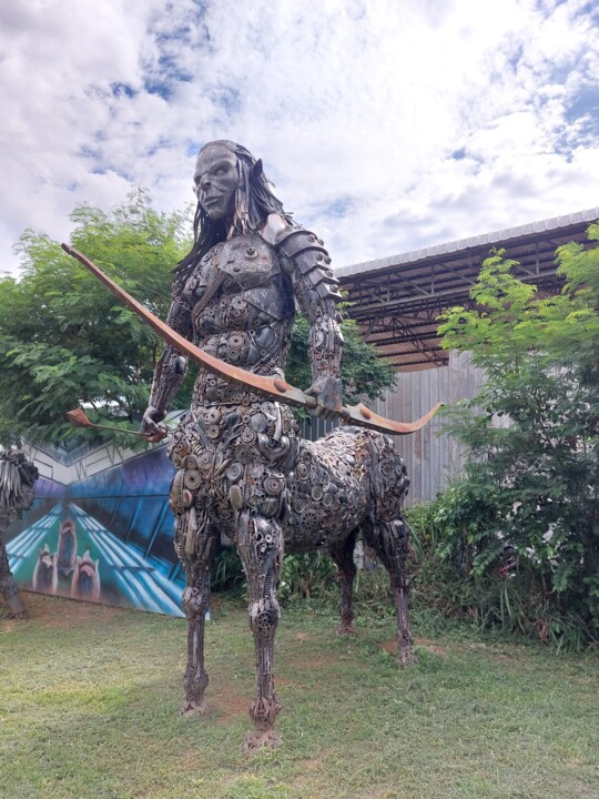 Sculptuur getiteld "Sculpture Artisanal…" door Thaiproduction, Origineel Kunstwerk, Metalen