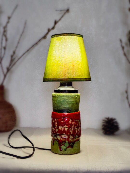 Green ceramic lamp, bedside night light 设计, 13x5 in
