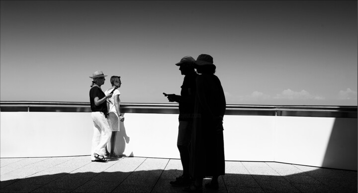 Photographie intitulée "DE L'OMBRE A LA LUM…" par Francoise Dufau, Œuvre d'art originale, Photographie numérique Monté sur C…