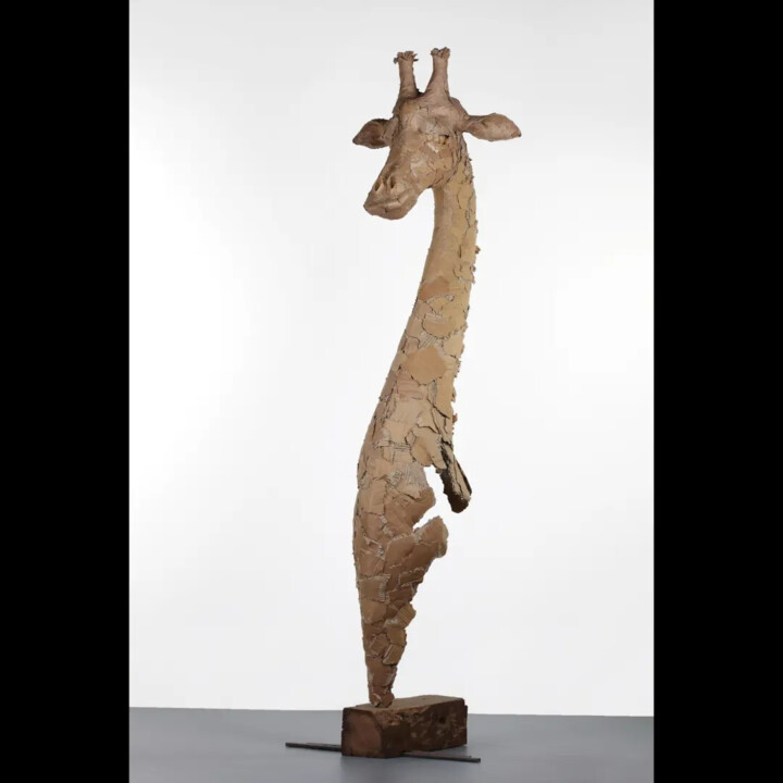 Caméléopard 雕塑, 81.9x23.6 in