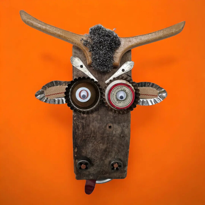 VACHE DE SERRURE 2 雕塑, 18.5x15.8 in