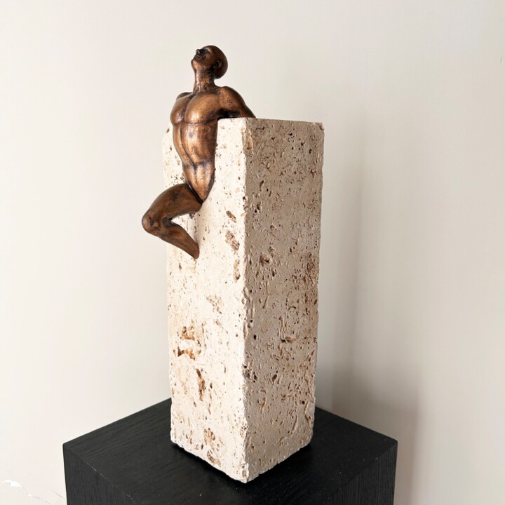 ESCAPE 雕塑, 14.6x5.9 in