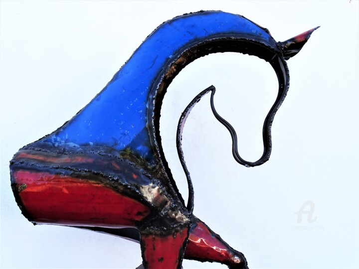 Demi cheval en métal recyclé 雕塑, 48.4x11.8 in