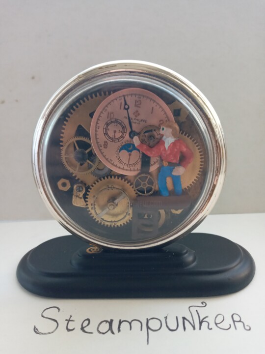 Watchmaker 雕塑, 3.9x6.3 in