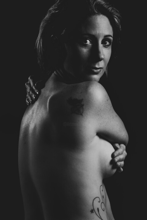 Photographie intitulée "Serrée" par Sandra Clément, Œuvre d'art originale, Photographie numérique