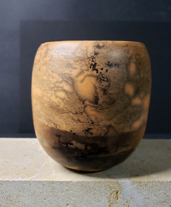 Vase enfumé III 雕塑, 4.7x4.3 in