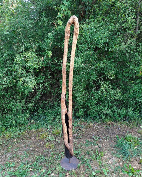 Diapason Sculpture, 82.7x5.9 in