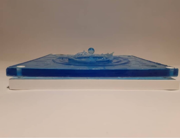 Liquid series 2 雕塑, 3.2x15.8 in