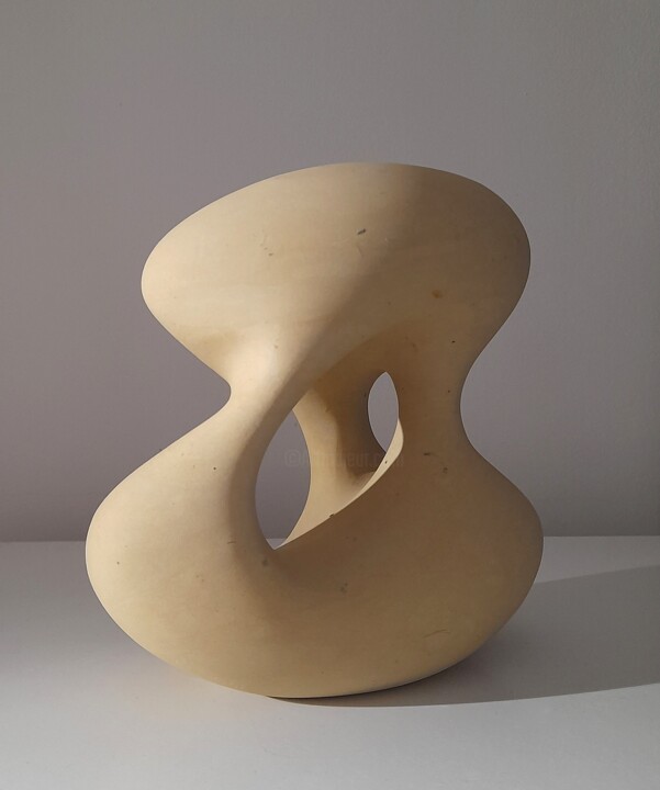 Comino 雕塑, 6.7x7.1 in