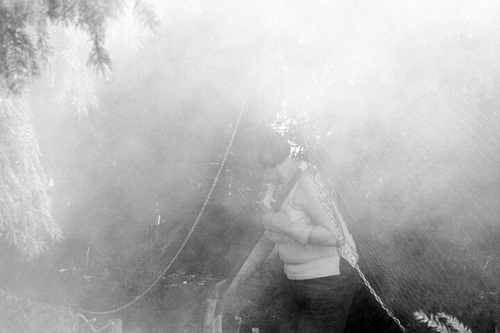 Fotografía titulada "Gil et la Terre" por Pierre-Marie Berberian, Obra de arte original, Fotografía analógica