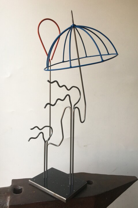 Sculptuur getiteld ""CON PARAGUAS Y GLO…" door Juan Carlos Sánchez De La Nieta, Origineel Kunstwerk, Metalen