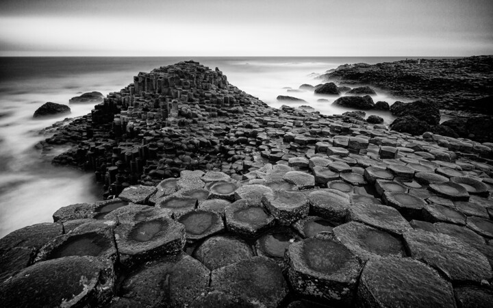 摄影 标题为“The Giant's Causeway” 由Fabrice Gallou, 原创艺术品, 数码摄影 安装在铝上
