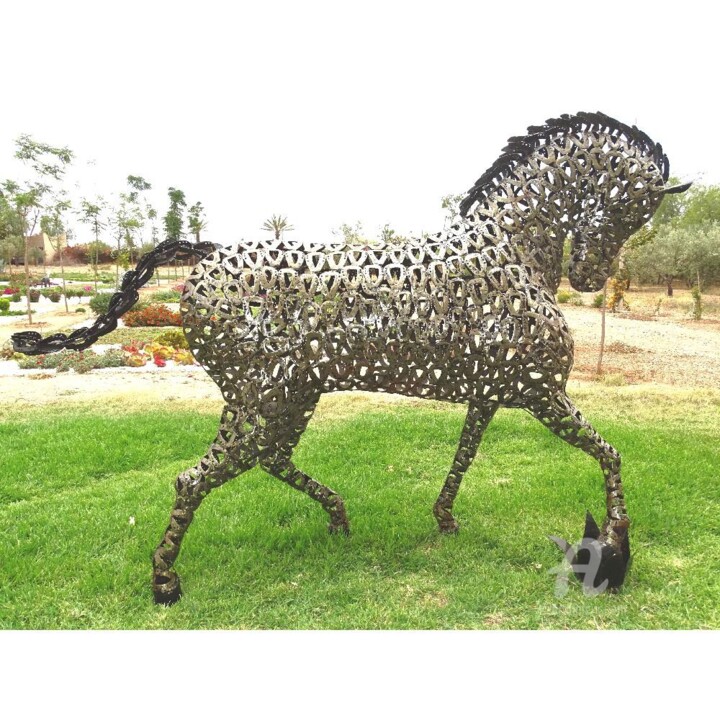 CHEVAL AU TROT 2 雕塑, 118.1x31.5 in