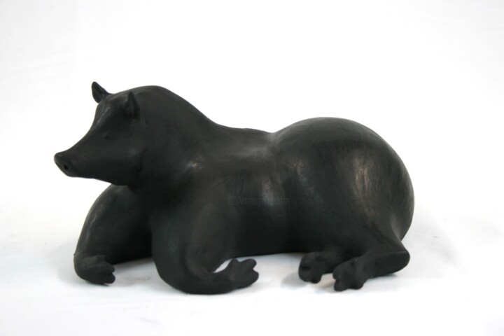 Resting boar 雕塑, 6.7x13.4 in