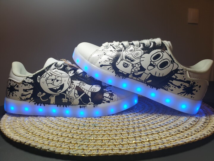 Be Happy sneakers 纺织艺术