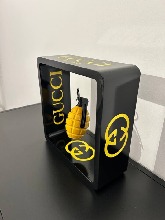Cazzimma Bomb Yellow Gucci edition 雕塑, 11.8x11.8 in