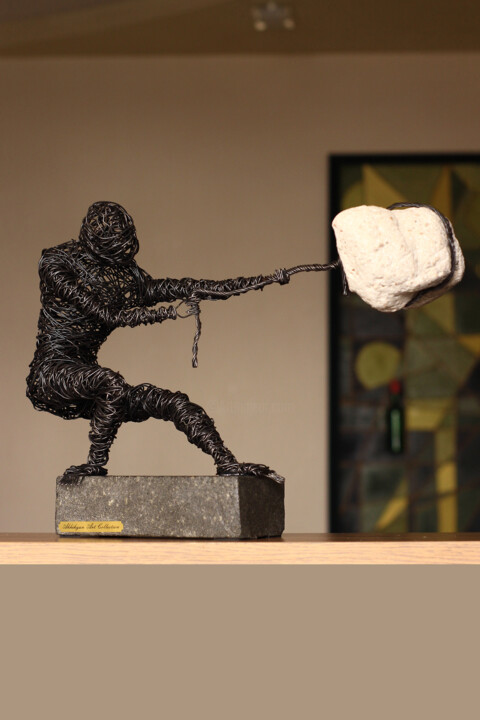 CATCHING THE CHANCE Escultura, 11x15,8 in
