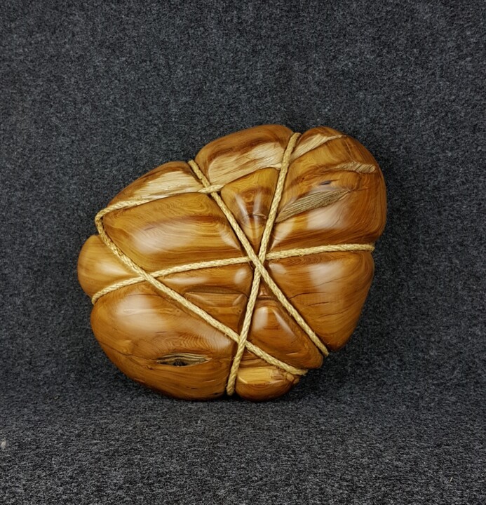 Galet Christo 雕塑, 11.4x9.5 in