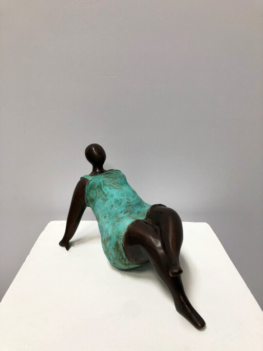 Femme allongée 雕塑, 6.3x11 in