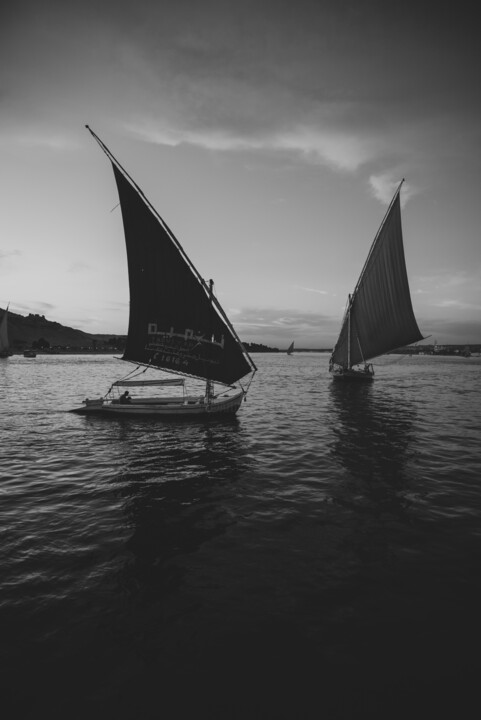Nautical twilight, Aswan, 2023 사진, 23.6x15.8 in