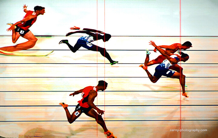 Finish Line 摄影, 19.7x31.5 in