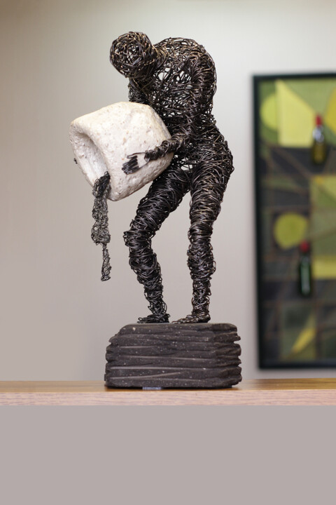 Letting go of the past 雕塑, 16.1x5.5 in