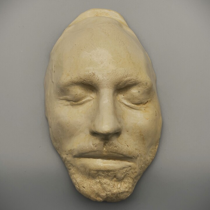 Ätherische Melodie Sculpture, 8.9x5.3 in