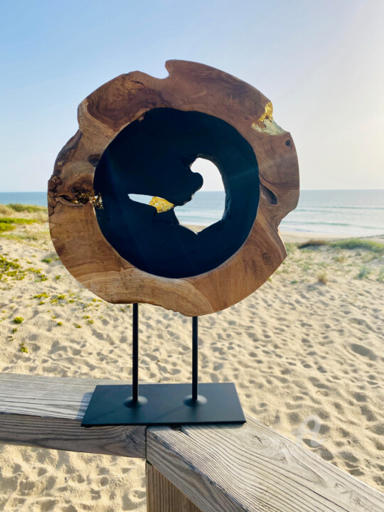 Sculpture intitulée "Cercle et oiseau" par Emma Lapassouze, Œuvre d'art originale, Bois