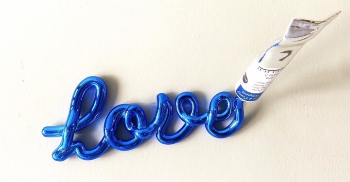 Love Colors 雕塑, 9.5x13.4 in