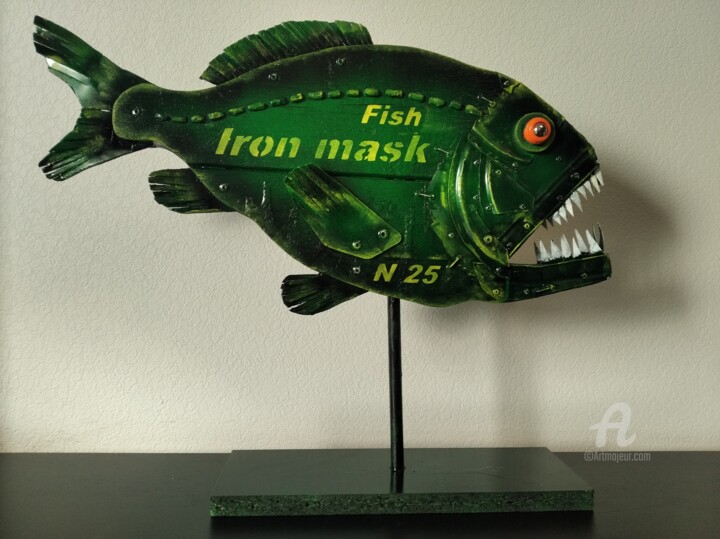 Fish № 25 part 3 Iron mask 雕塑, 18.5x21.7 in