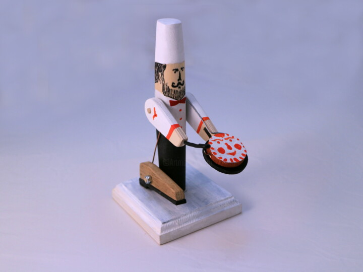 Oscar virtuoso chef tosses and turns pancakes 彫刻, 7.5x3.5 in