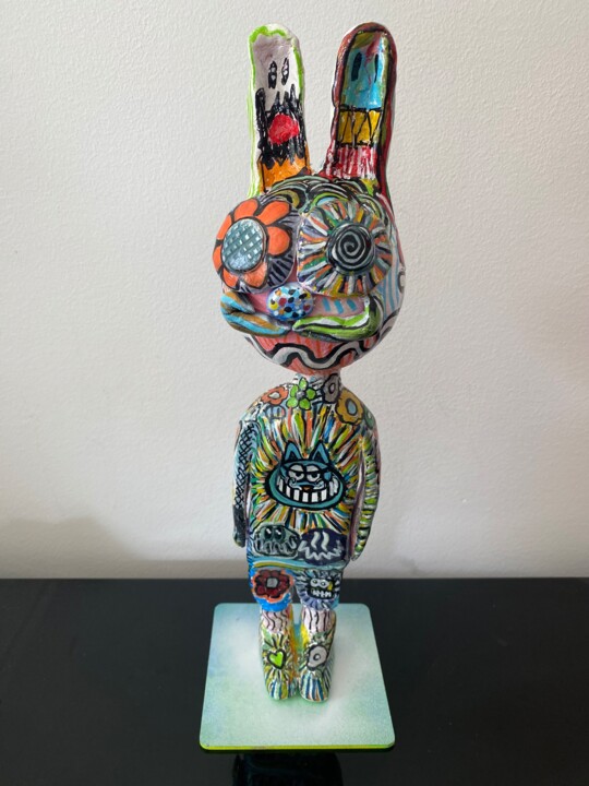 Vive les fleurs et les lapins 雕塑, 12.6x3.2 in