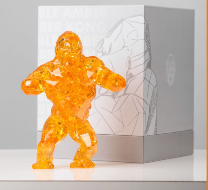Kong Bubble (Amber Edition) 雕塑, 6.7x4.7 in