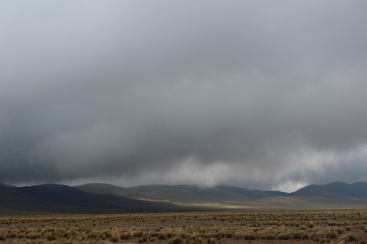Photographie intitulée "Cloudy shrouds" par Erik Mouillé (Ekmo), Œuvre d'art originale, Photographie non manipulée