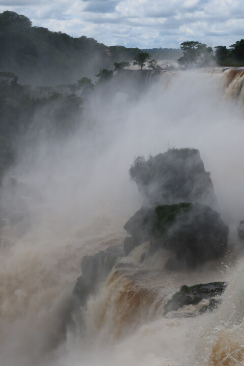 Photographie intitulée "Iguazu Falls" par Erik Mouillé (Ekmo), Œuvre d'art originale, Photographie non manipulée