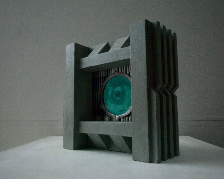 Side of the work
